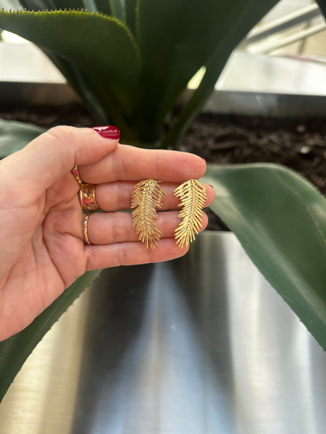 Palmera Gold Statement Earring