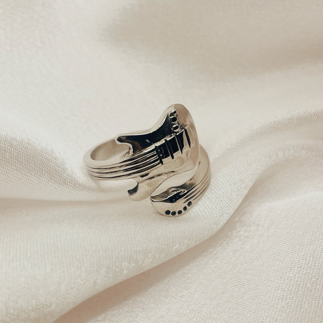 Silver Steel Guitarra Ring