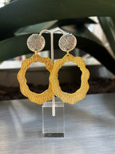 Load image into Gallery viewer, Camelia Zamak Earrings
