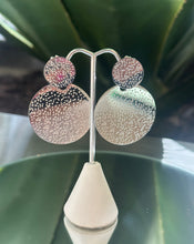 Load image into Gallery viewer, Snow Steel Statement Earring
