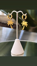 Load image into Gallery viewer, Palmera Gold Hoops
